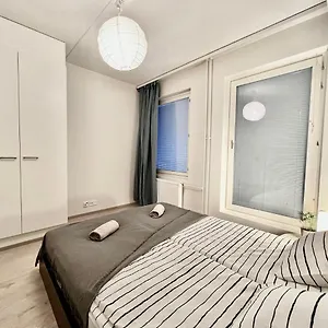 Easy & Near Airport Homestay